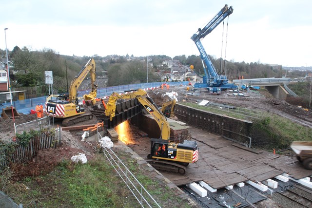 Stunning time-lapse footage captures demolition and reconstruction of Cardiff Road bridge: New video footage has been released capturing a crucial element of the Network Rail project to electrify the South Wales Mainline