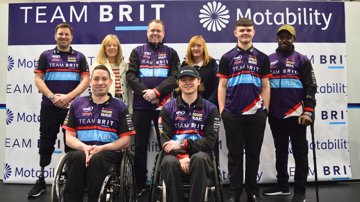 From left to right: Paul Fullick, Team BRIT driver; Dom Shore, Team BRIT driver; Lisa Thomas, Chief Marketing Officer, Motability Operations; Mike Scudamore, Commercial Director, Team BRIT; Noah Cosby, Team BRIT driver; Lisa Witherington, Managing Director Customer Services, Motability Operations; C
