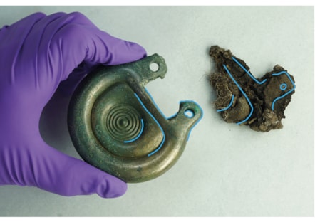 Line art showing the shape of a clay mould from the Blyth Hoard credit National Museums Scotland