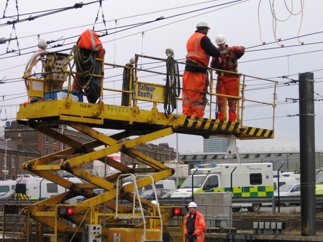 East Coast Mainline Engineering Works: Network Rail’s major projects and maintenance teams renew the overhead lines between Kings Cross and Hitchin on the East Coast Main Line