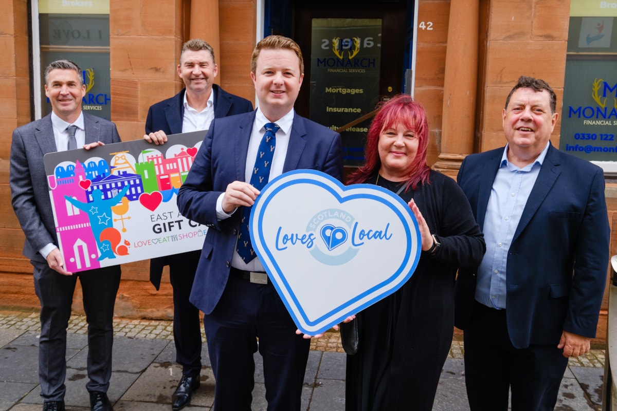 Cllr Barton, Brian Whittle MSP, Iain Greer (Monarch Finance), Tracy Murray, Cllr Reid