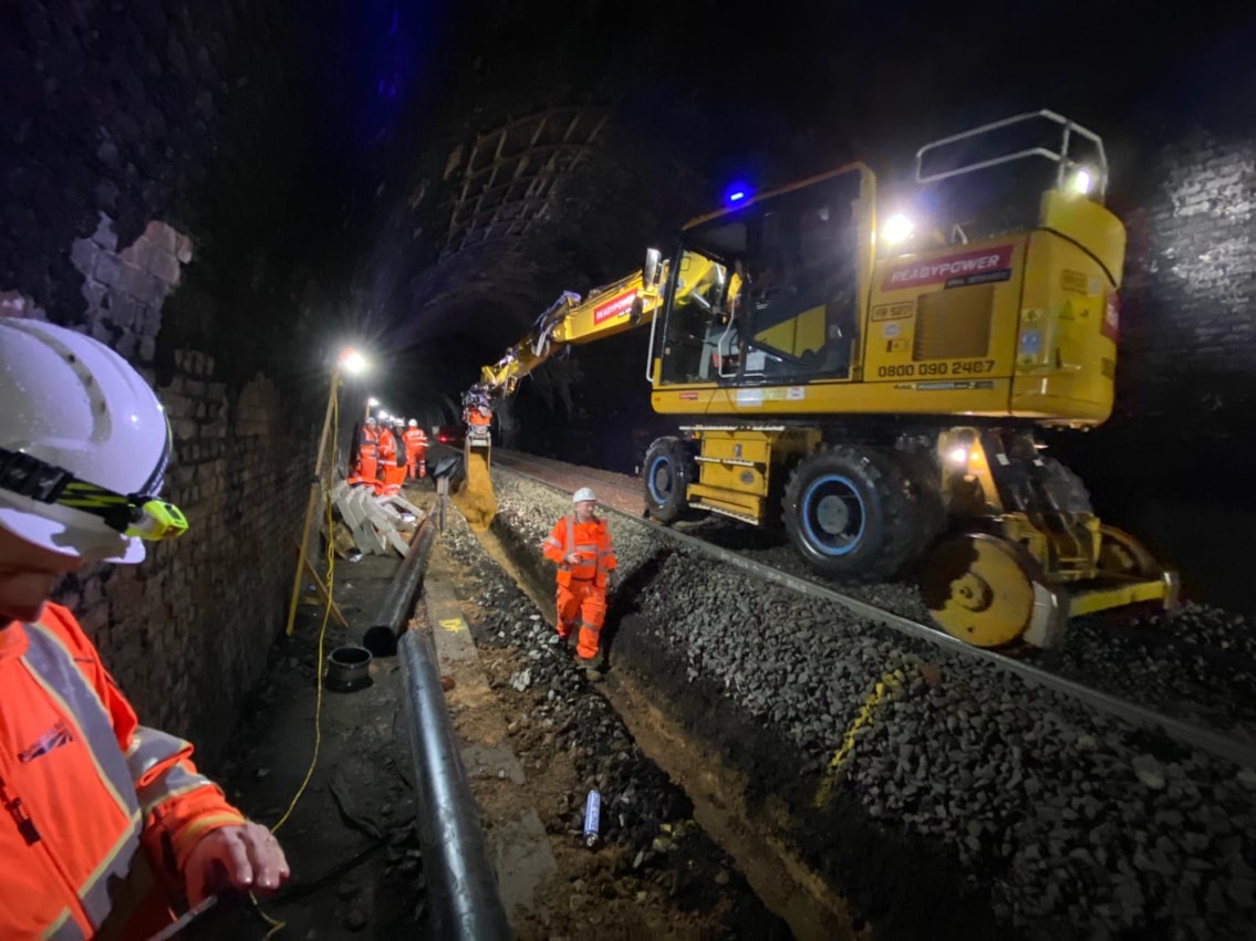Honiton Tunnel works in the tunnel (4)