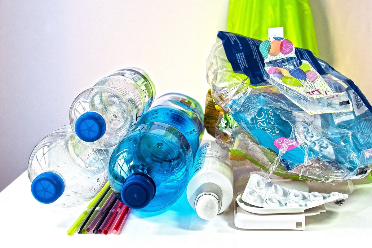 plastic-waste-3962409 1920-2