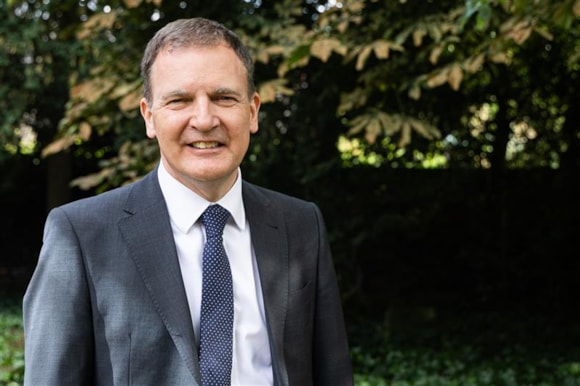 Full Council appoints new East Riding chief executive: Paul Belotti 25