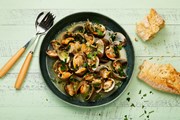 Clams-with-garlic: Recipe photo - clams with garlic
