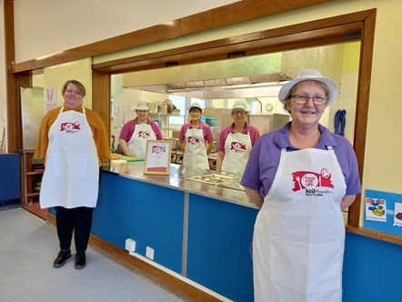 Supervisor, Irene Walber; Catering Assistants Janette O’Carrol, Jennifer Dixon, Adele McIlwraith (2)