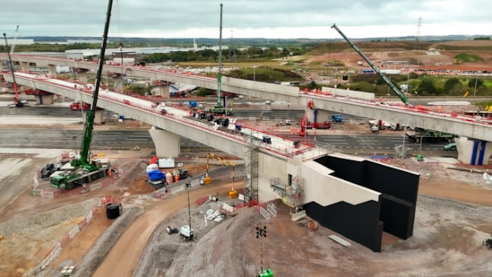 The final Water Orton span being lifted across the M42 during the September closure-7: The final Water Orton span being lifted across the M42 during the September closure-7