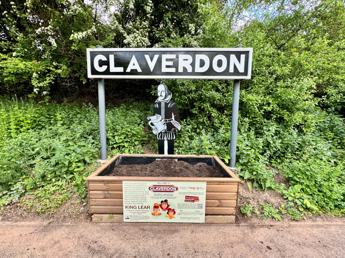 Claverdon Shakespeare statue