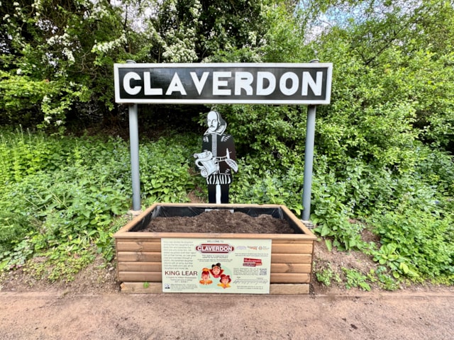 Claverdon Shakespeare statue: Claverdon Shakespeare statue