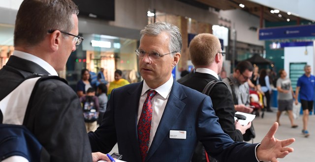 MC : Mark Carne at the new London Bridge concourse