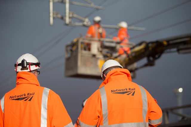 Ten days until major engineering work in the North West and Cumbria over Easter and May early bank holidays: Previous overhead line electrical work