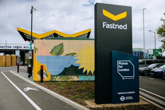 Fastned & Places for London joint venture opens first hub at Hatton Cross 