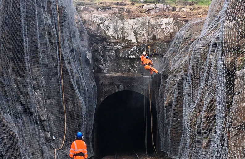 BAM and QTS awarded multi-million-pound contracts to support Scotland’s railway: Loch Ailort 2 cr