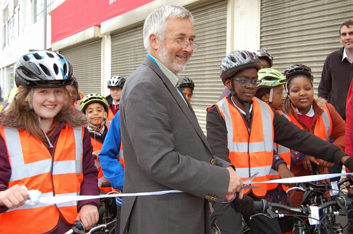 New cycle route marks Sky Ride countdown: cllrlewisnewcyclewaymeanwoodroad.jpg
