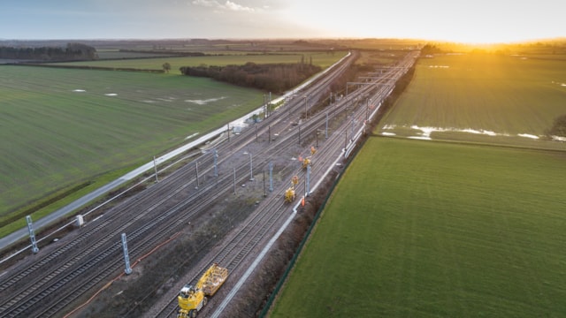 Rail upgrade work between Leeds and York across Christmas and New Year period: TRU East OLE work