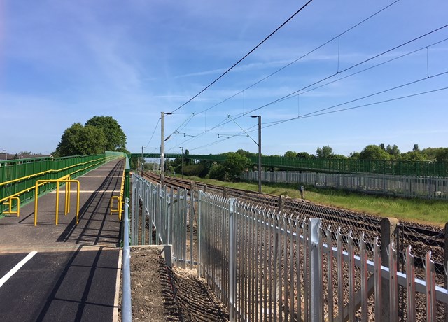 New footbridge opens to public making crossing the railway into the Lea Valley safer: Slipe lane footbridge completed