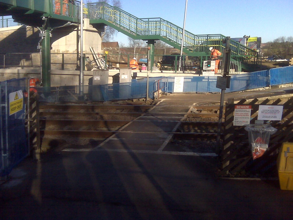 new footbridge at Woodlesford: Jan 2011