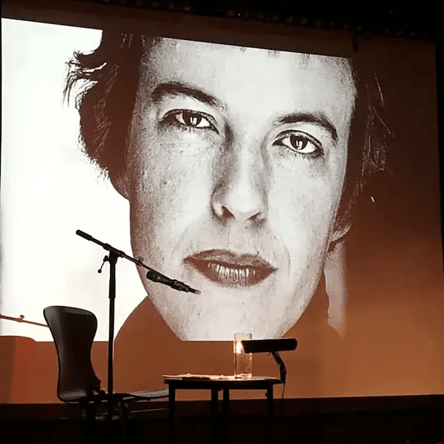de-la-representacion-die-verhoere-der-ingeborg-bachmann-barbara-kaufmann-en-el-volkstheater-de-viena-2023-por-elin-nesje-vestli--licencia-cc-by-nc-sa-3.0.1200x1200jpg-formatkey-webp-w640r.jpg-2