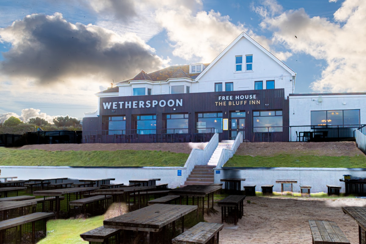 JDW The Bluff, Riviere Sands, exterior view