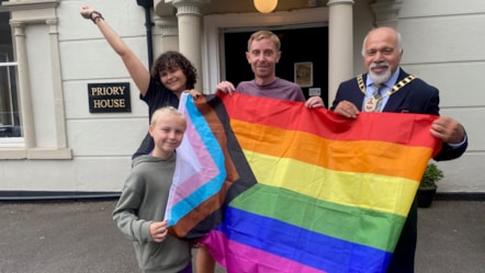 Jet (age 10), Gracie (age 16), and Ben Cole from Bedazzle with Deputy Mayor LS