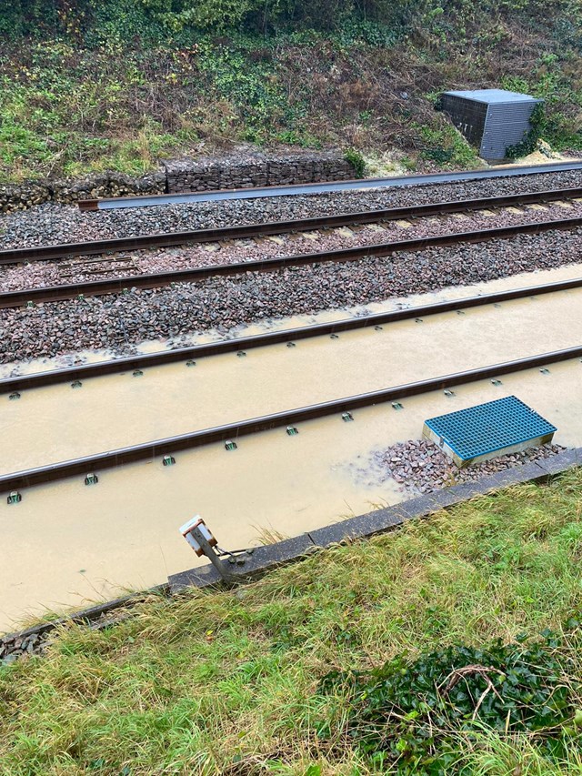 Flooding on the ECML Grantham (Peascliffe) 2, Network Rail: Flooding on the ECML Grantham (Peascliffe) 2, Network Rail