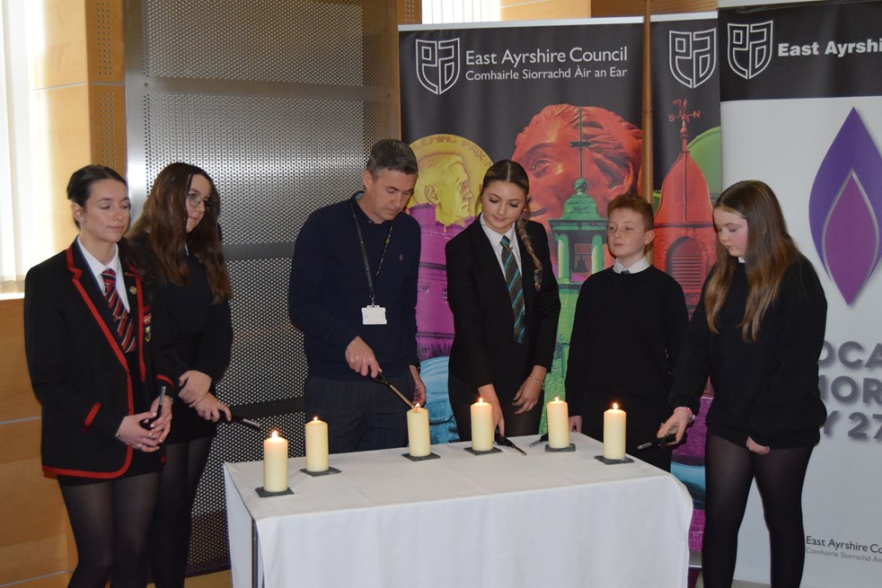 Pupils help to mark Holocaust Memorial Day