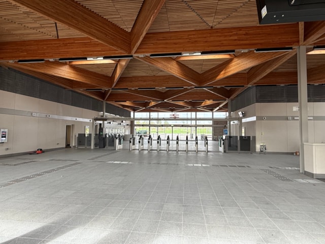 Anglia Beaulieu Park Station interior 2