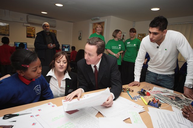 David Cameron at the launch of Gloves Community Centre & Gym - powered by Network Rail: David Cameron, Amir Khan & Network Rail's Rail Education Manager Vicki Smith at the launch of Gloves Community Centre & Gym