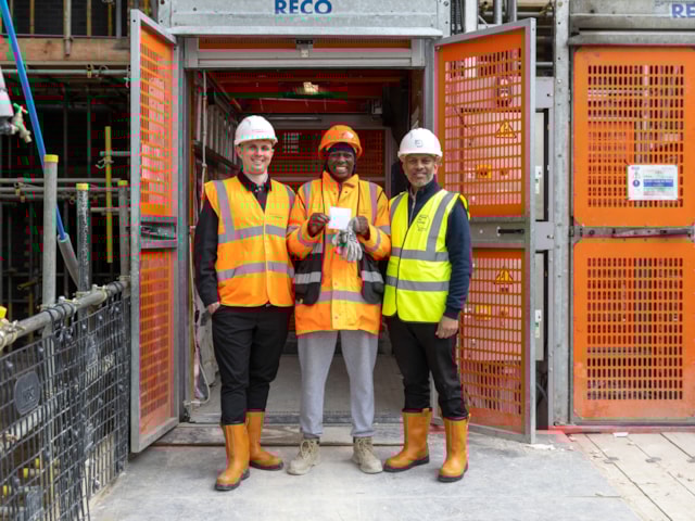 TfL Image - Construction Skills - group photo with Michelle Gayle