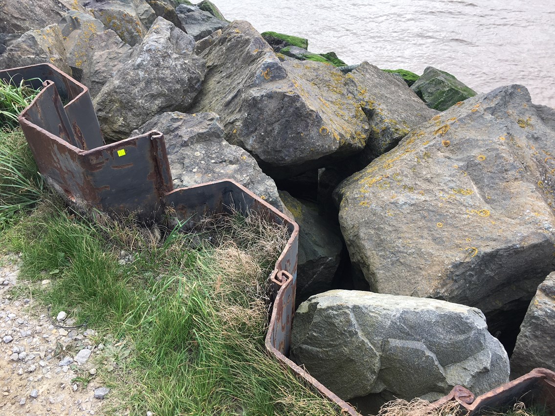 Popular East Yorkshire footpath reopens as Network Rail installs temporary flood defence: Popular East Yorkshire footpath reopens as Network Rail installs temporary flood defence