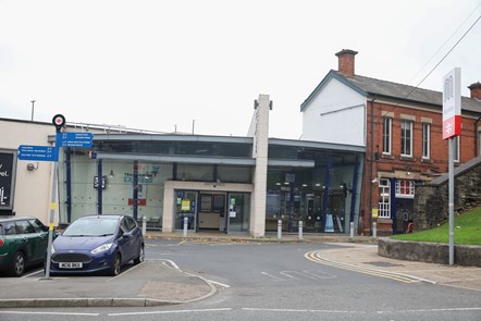 Stalybridge station-4