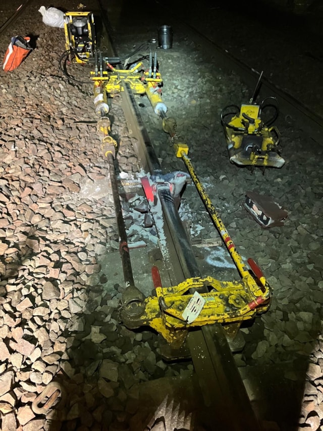 Rail stressing Dumbarton 2: Rail stressing Dumbarton 2