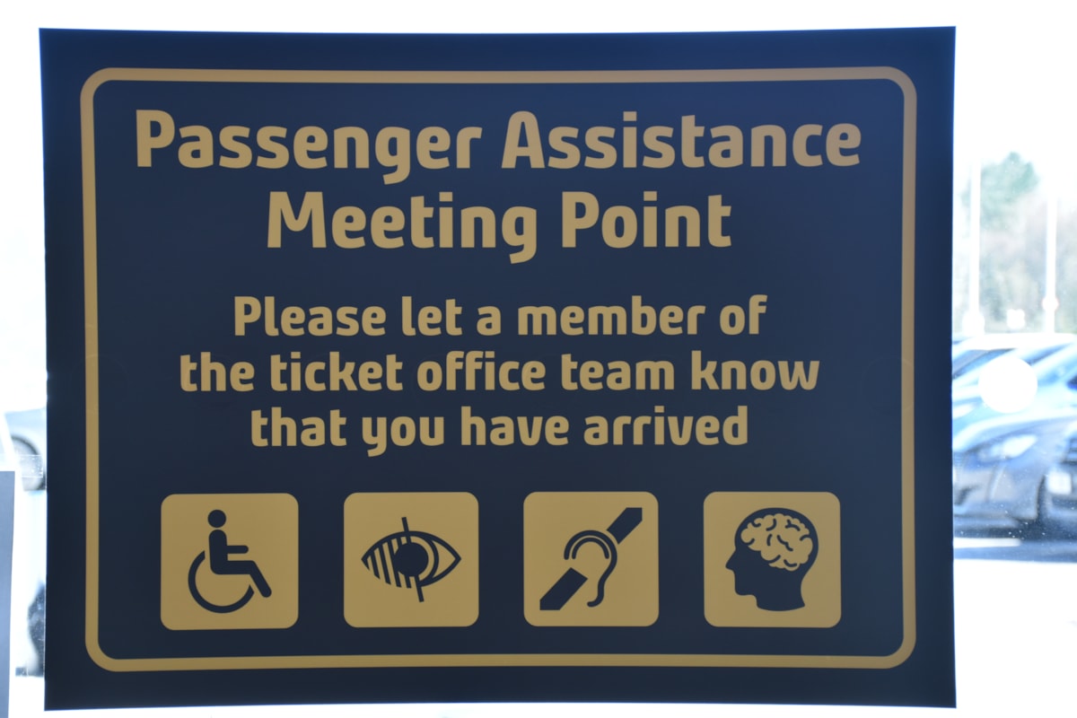 An image of the Passenger Assistance Meeting Point in New Pudsey station