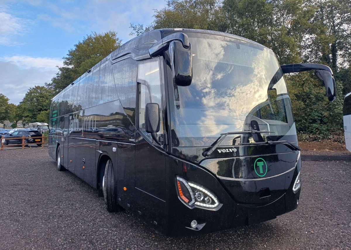 Taith Coach 3