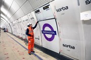 Elizabeth line Roundel installation at Farringdon station