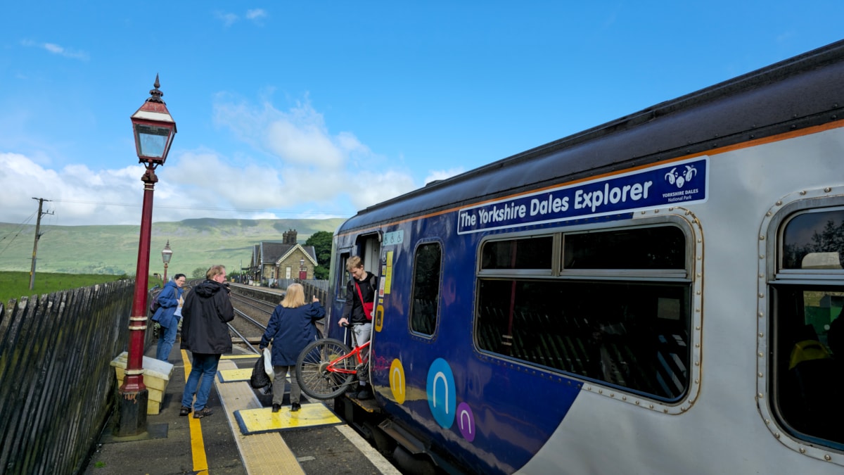 An image of the Yorkshire Dales Explorer service in Ribblehead