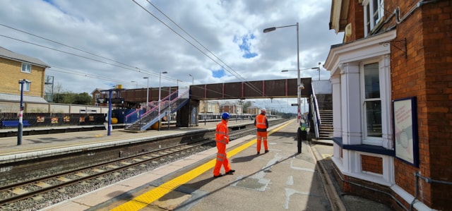 Current Harlington station footbridge to be replaced, Network Rail