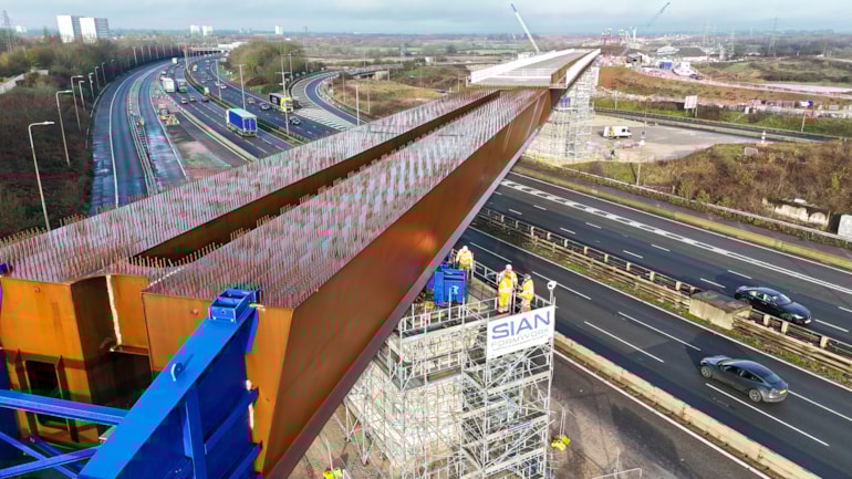 HS2 cuts traffic delays with innovative M6 bridge slide