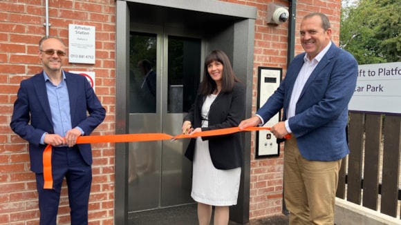 MP Linsey Farnsworth does the ribbon-cutting honours