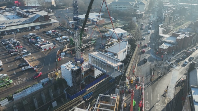 New Footbridge lowered into Surrey Quays station 3