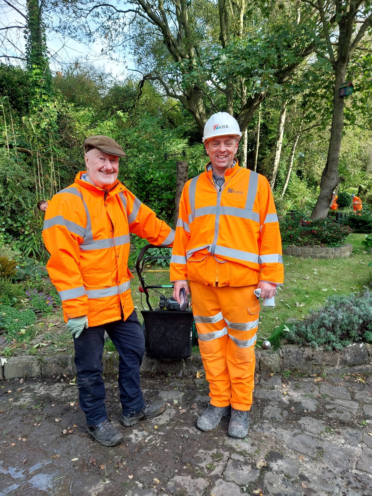 This image shows volunteers at Hindley station (3)