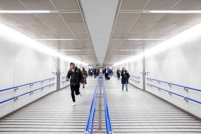 KXStP passageway LED - Luca MarinoTransport for London