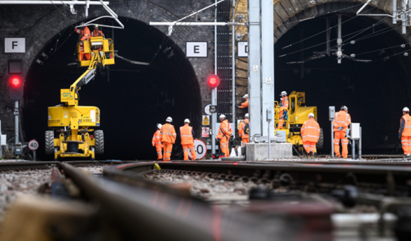 Engineers work to improve mobile connection, credit LNER (2)