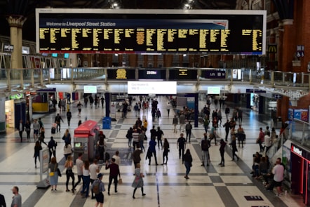 Liverpool St station concourse