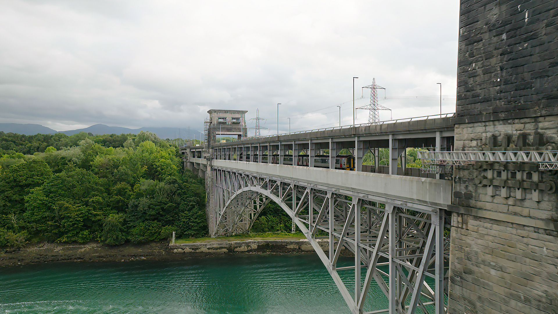 Free rail travel for students during Menai Bridge closure