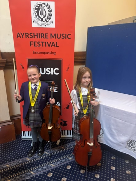 Beginner Strings Meghan and Meryl