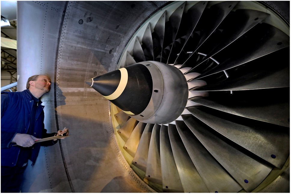 Conservator Thilo Burgel oversees the arrival of a newly-acquired Boeing 747 engine at the National Museum of Flight, East Fortune.  © Paul Dodds-4