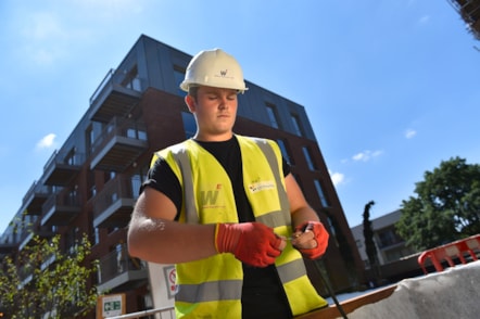 apprenticeshipimage2.jpg