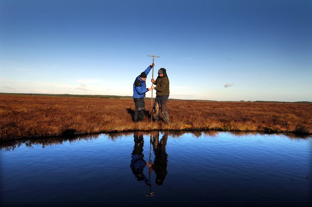 Jobs boost for peatland restoration: Peat sampling at Blawhorn Moss NNR ©Dougie Barnett/NatureScot