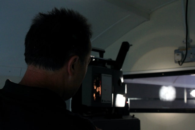 Martin Rouse with the projector. C Railway 200: Martin Rouse with the projector. C Railway 200